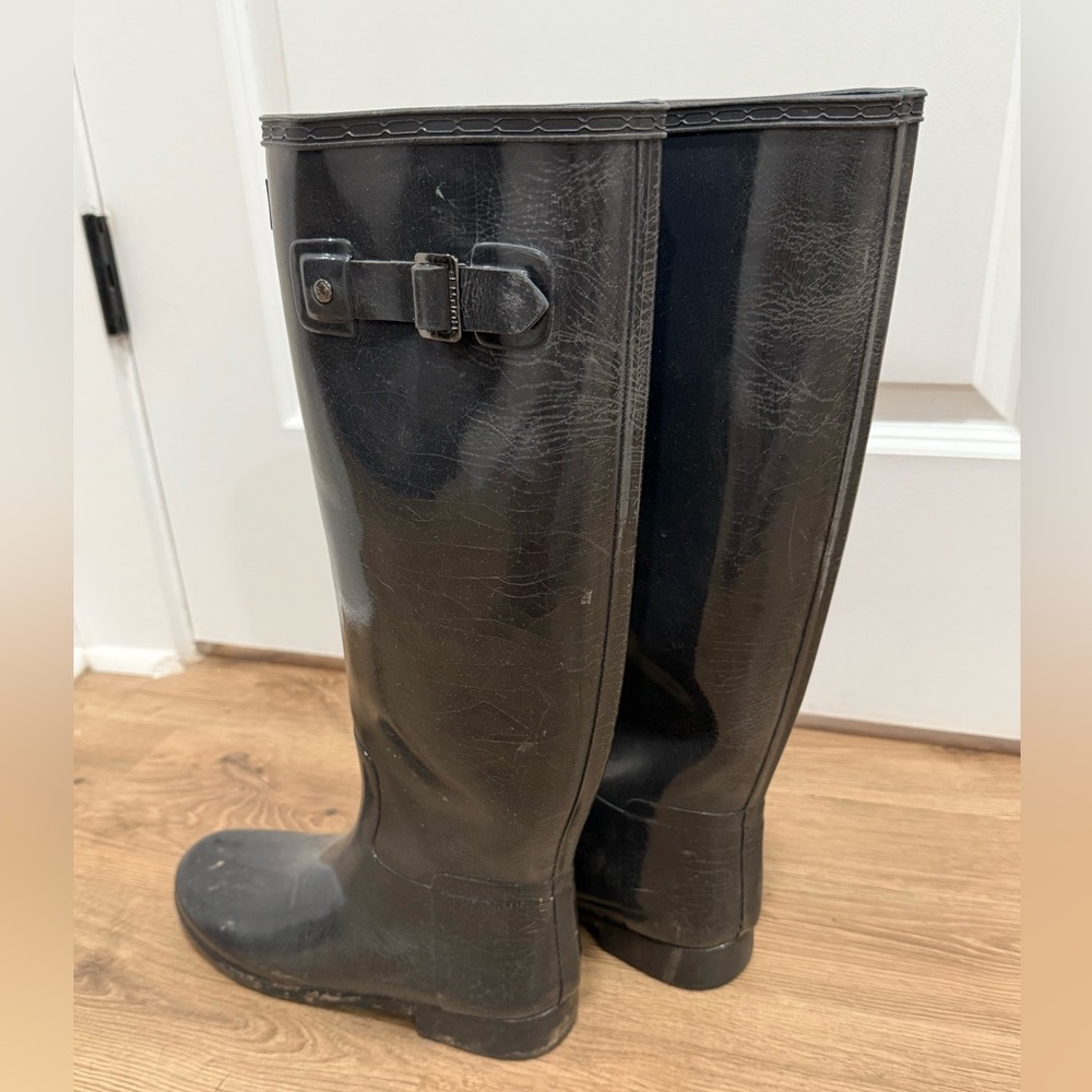 Women’s Black Hunter Boots - Picture 3 of 3
